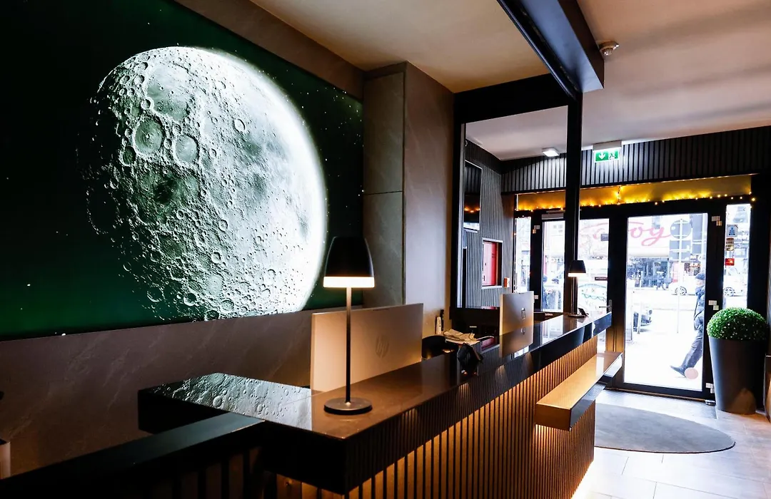 Sleephotels Cosmos-1